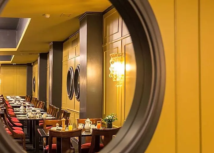 Hotel Beverly Hills 4*
